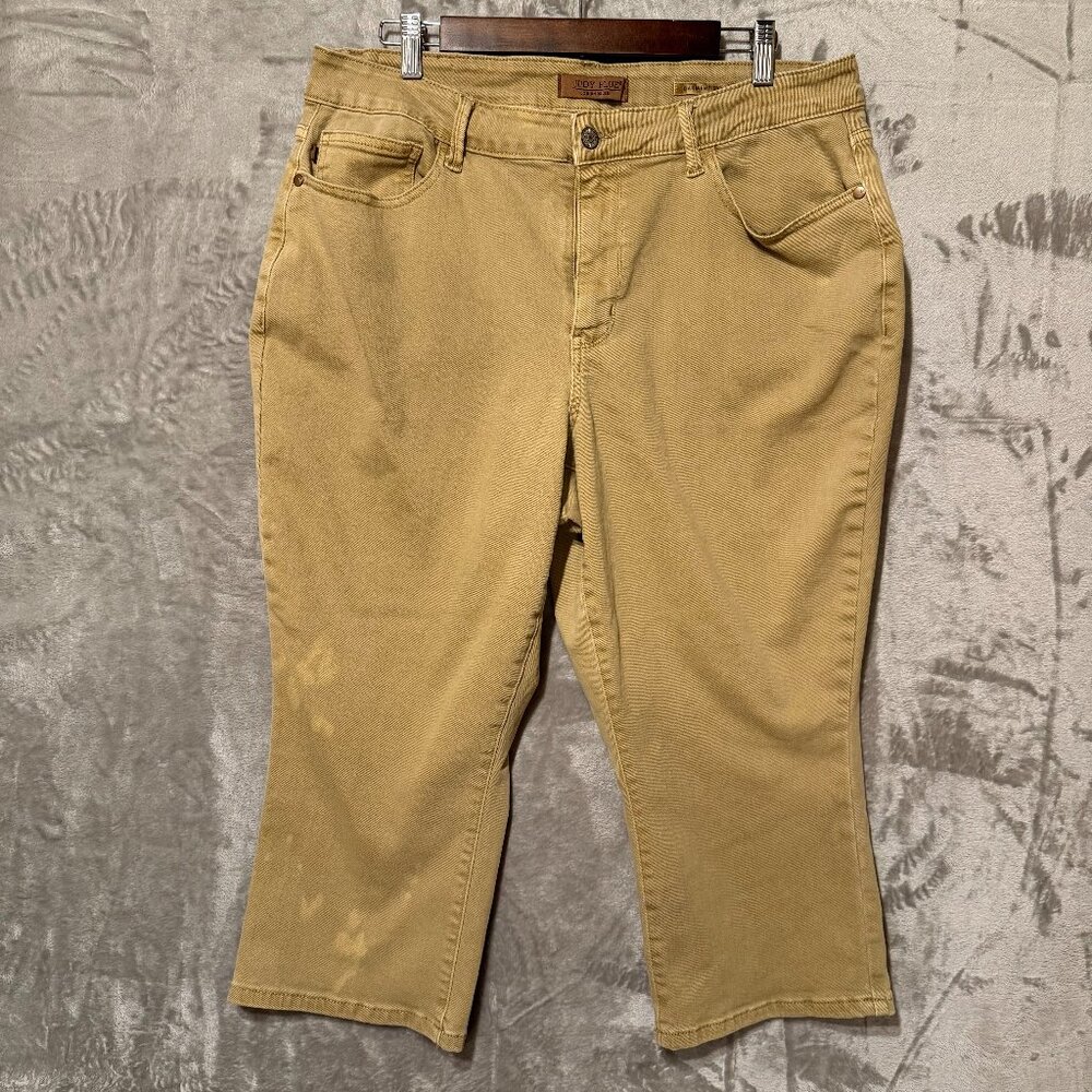 Judy Blue Los Angeles 18W Women’s Tan Garment Dyed Cropped Straight Leg Jeans